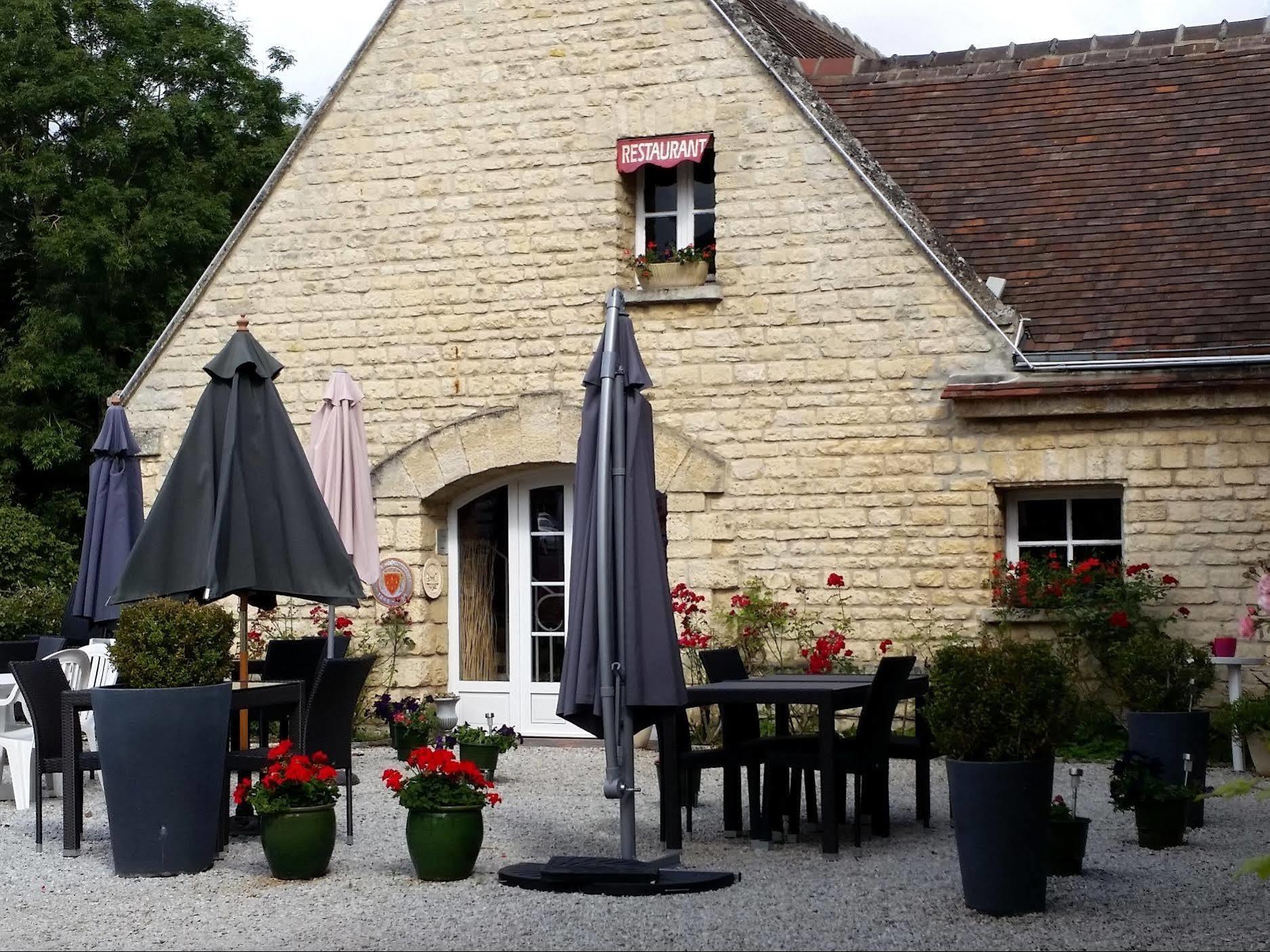 Logis Hotel Le Relais De La Poste Restaurant Le Fil Du Temps Thury-Harcourt-le-Hom 외부 사진